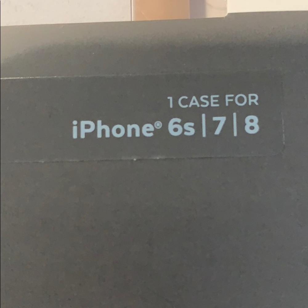 iPhone case - Picture 3 of 3